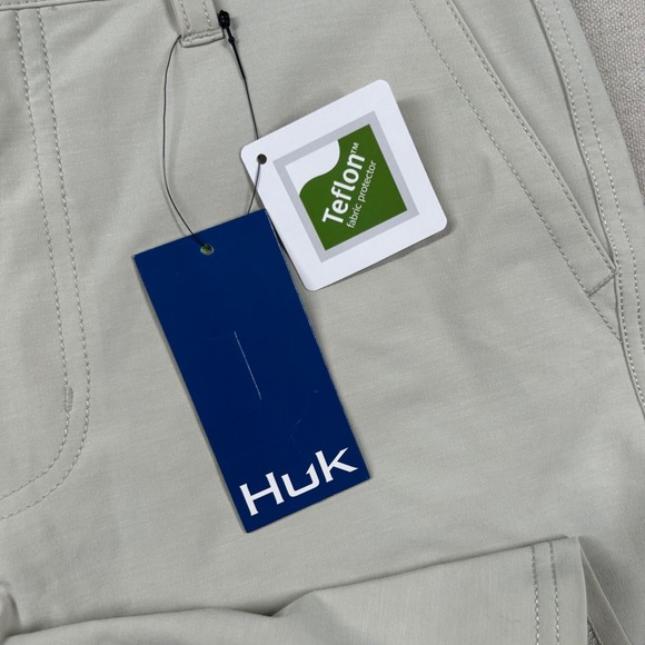 Huk Shorts Mens 28 Waypoint Fishing Performance Chino 7" Inseam Ivory Preppy - Picture 6 of 10